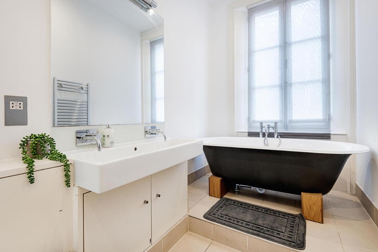 Modern Mayfair Apartments London Eksteriør billede