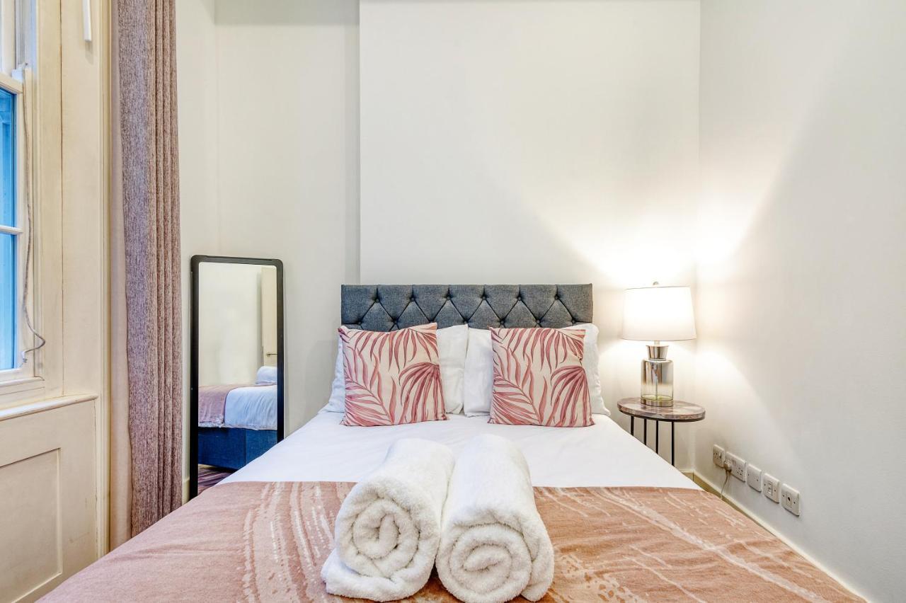 Modern Mayfair Apartments London Eksteriør billede